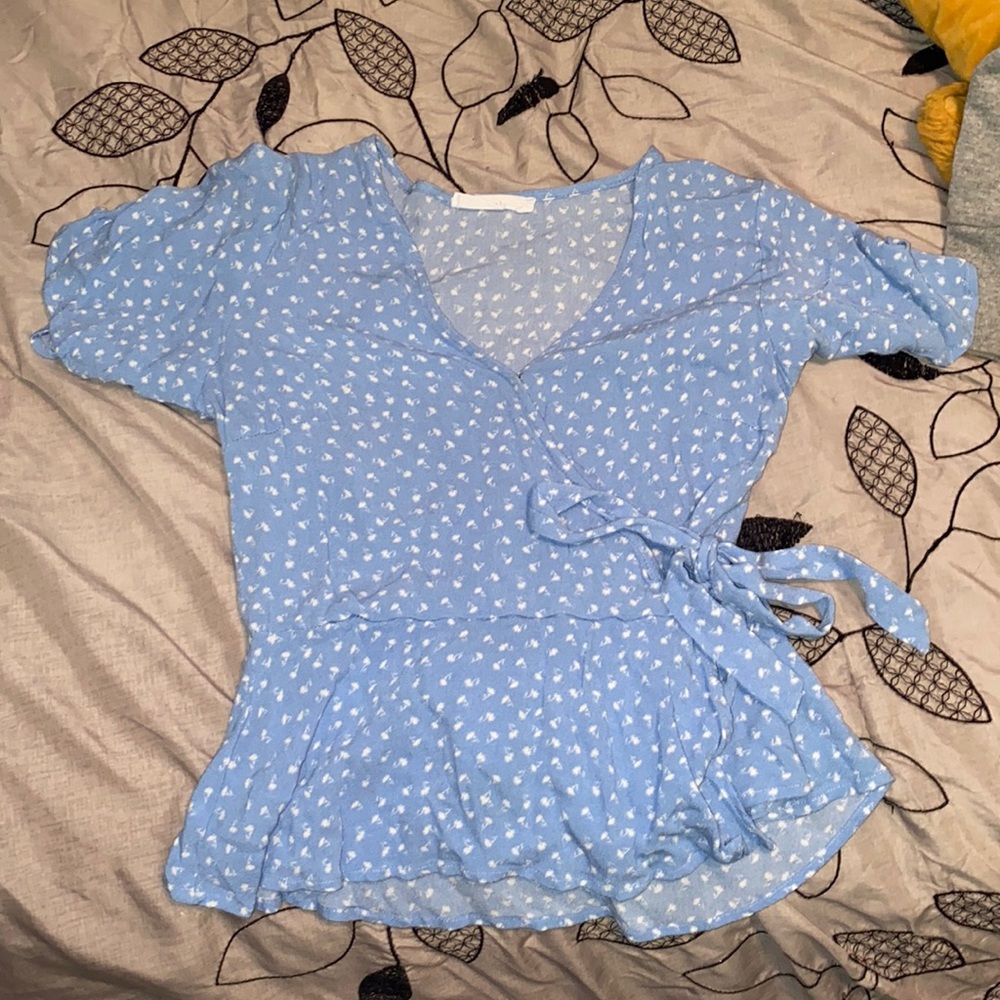 Cute Blue Blouse !
